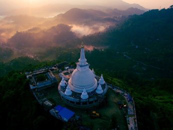 stupa-5327512_1280.jpg