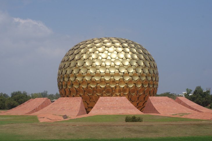 auroville-927375_1280.jpg