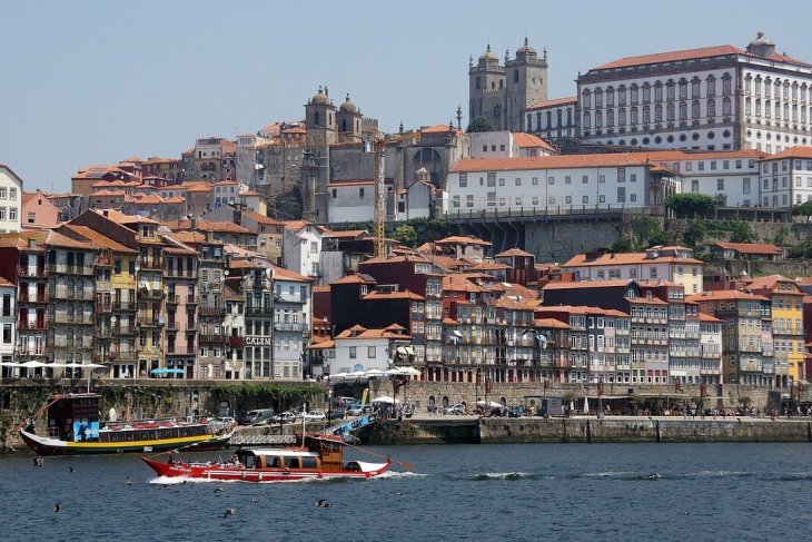 porto-2630066_1280.jpg